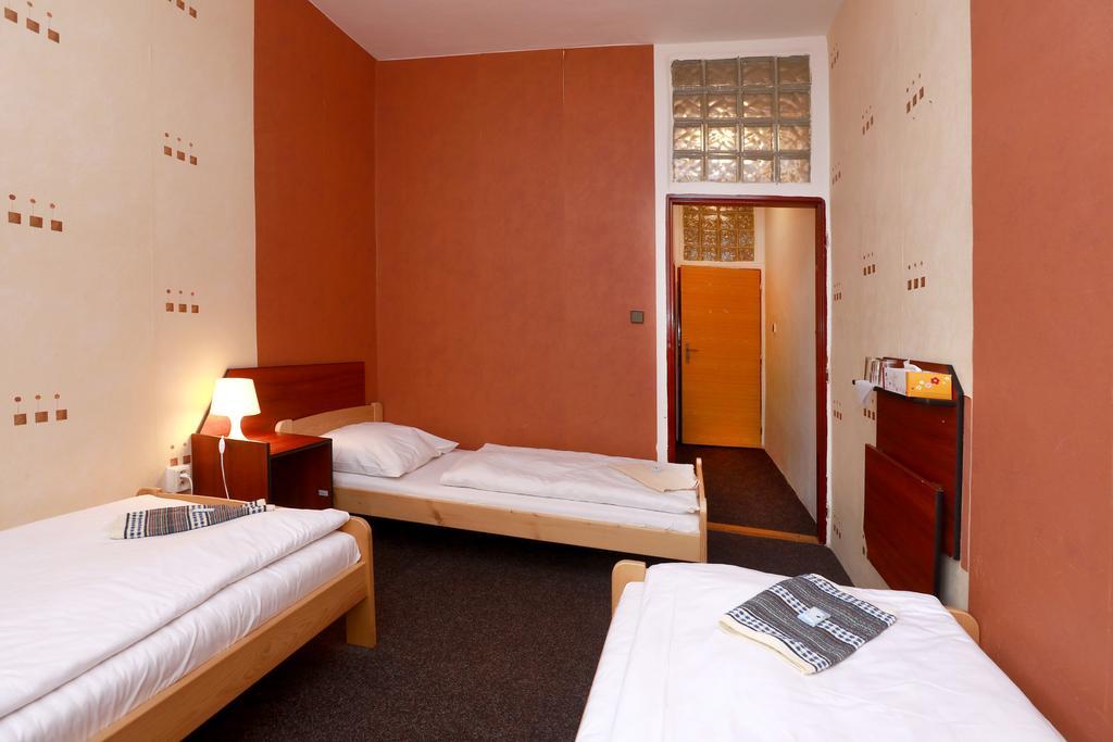 Hotel Zimni Stadion Наход Екстер'єр фото